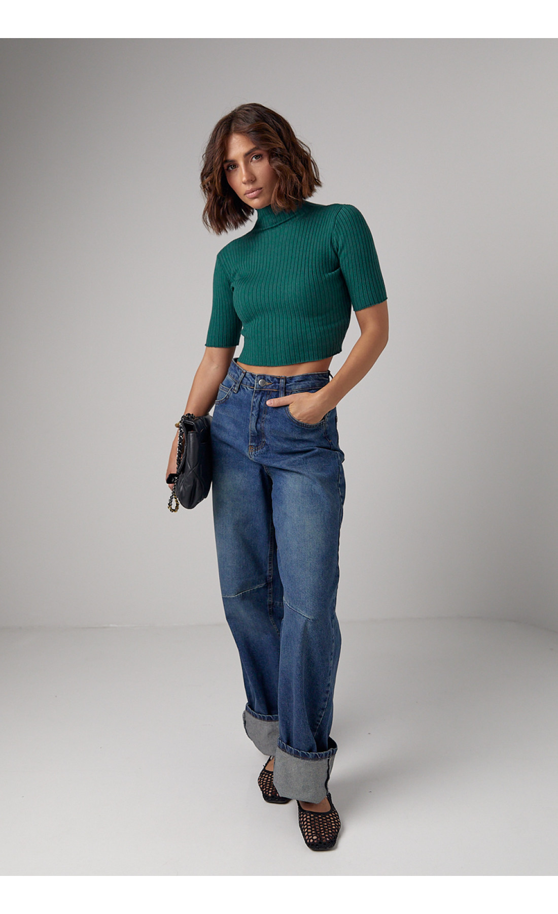 Жіноча вкорочена водолазка з коротким рукавом  зелений колір