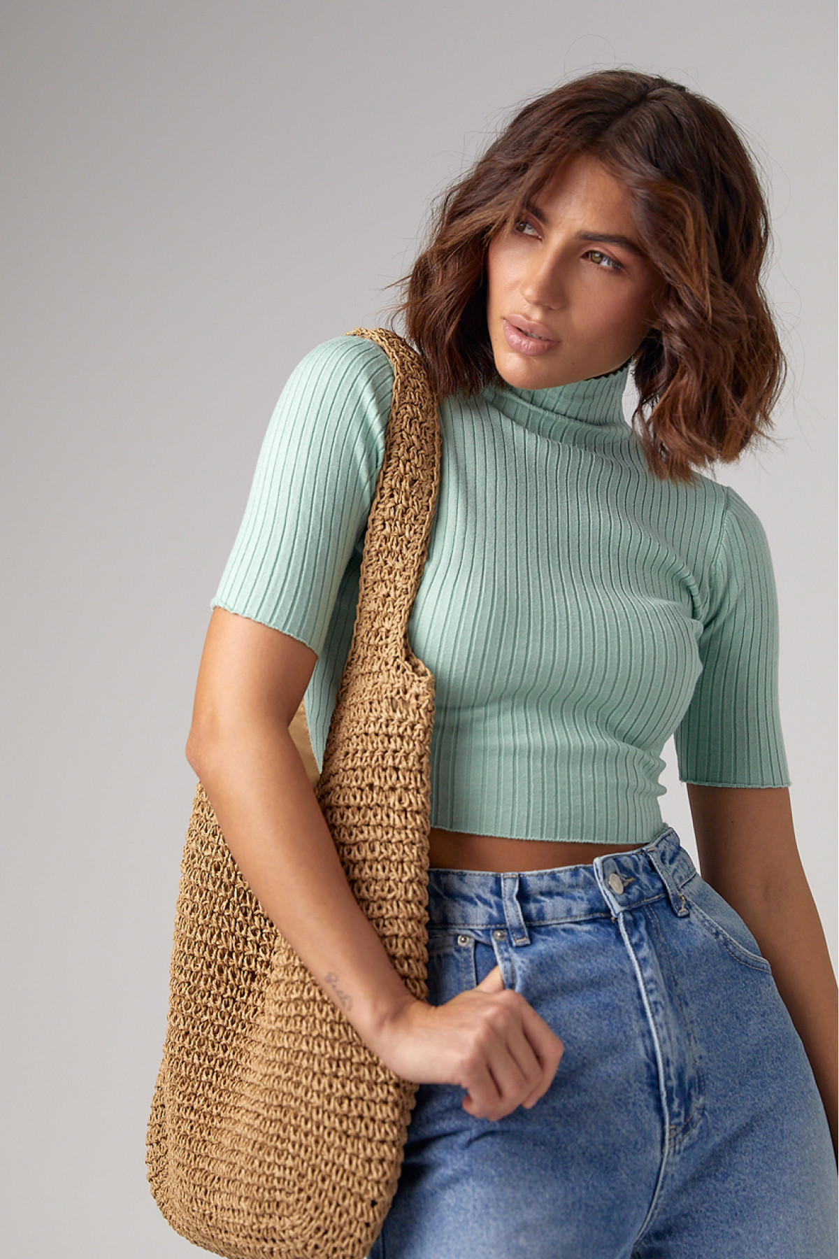 Жіноча вкорочена водолазка з коротким рукавом  м'ятний колір