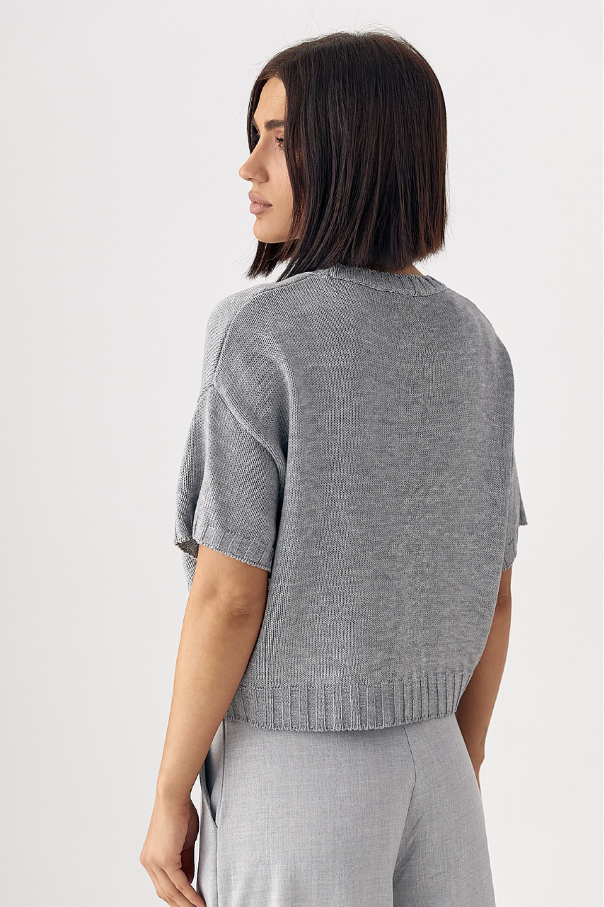 Жіноча в'язана футболка з написом  сірий колір