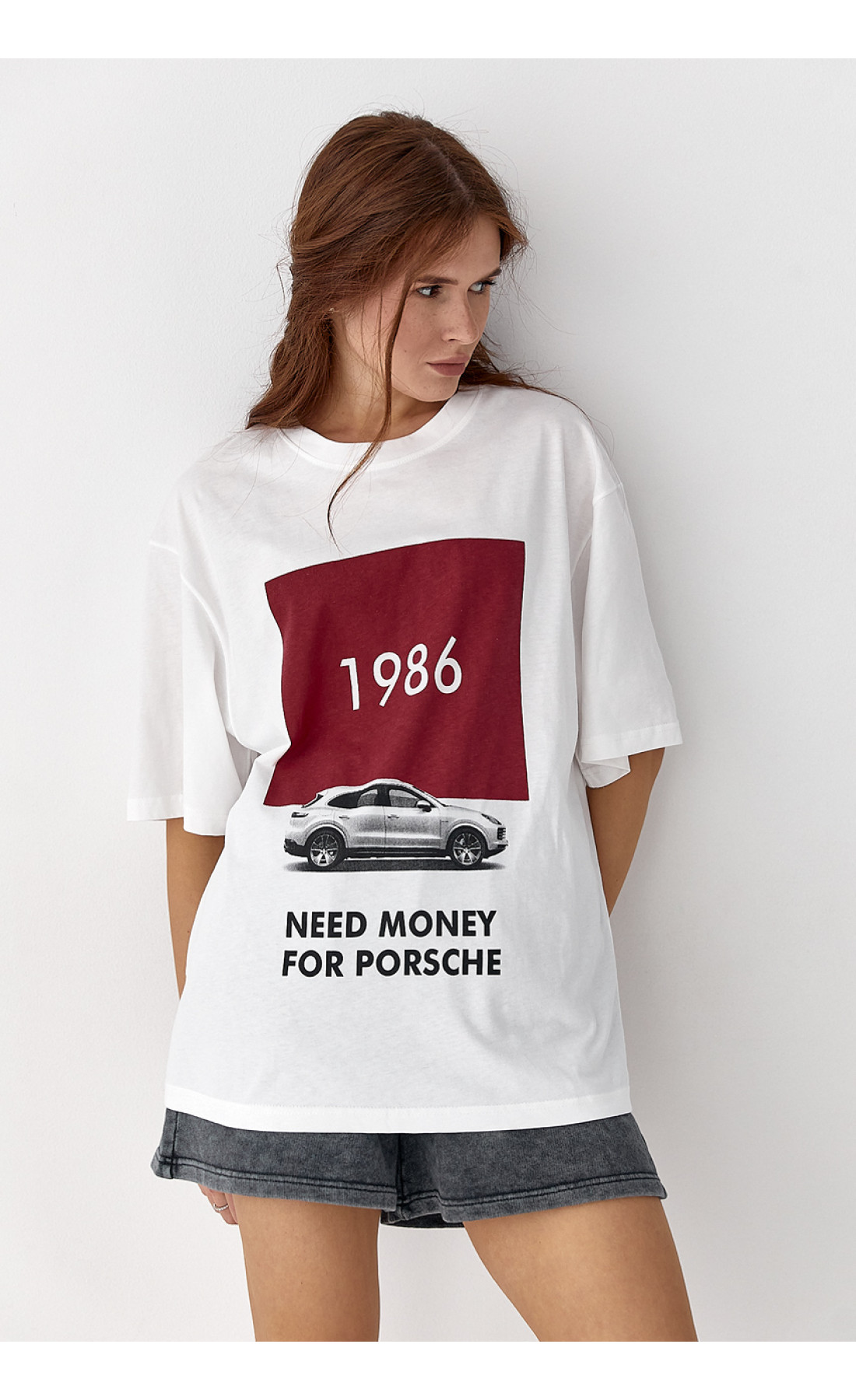 Жіноча футболка з принтом Porsche  білий колір