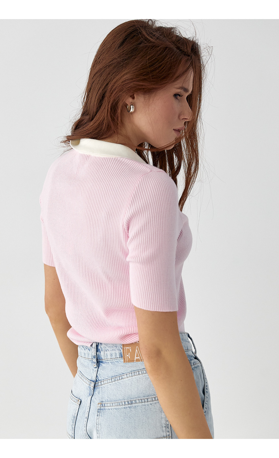 Поло в рубчик з контрастним комірцем  пудра колір