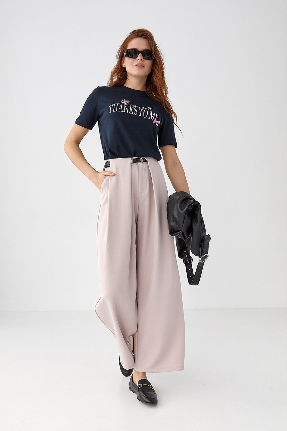 Футболка з написом і бантами  темносиній колір