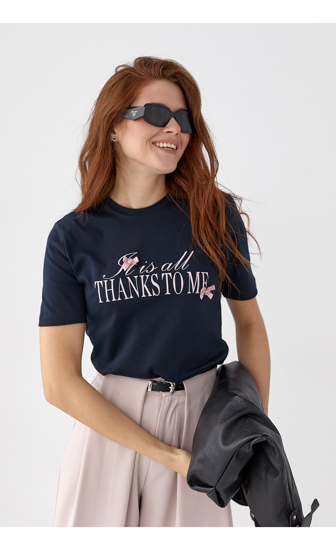 Футболка з написом і бантами  темносиній колір