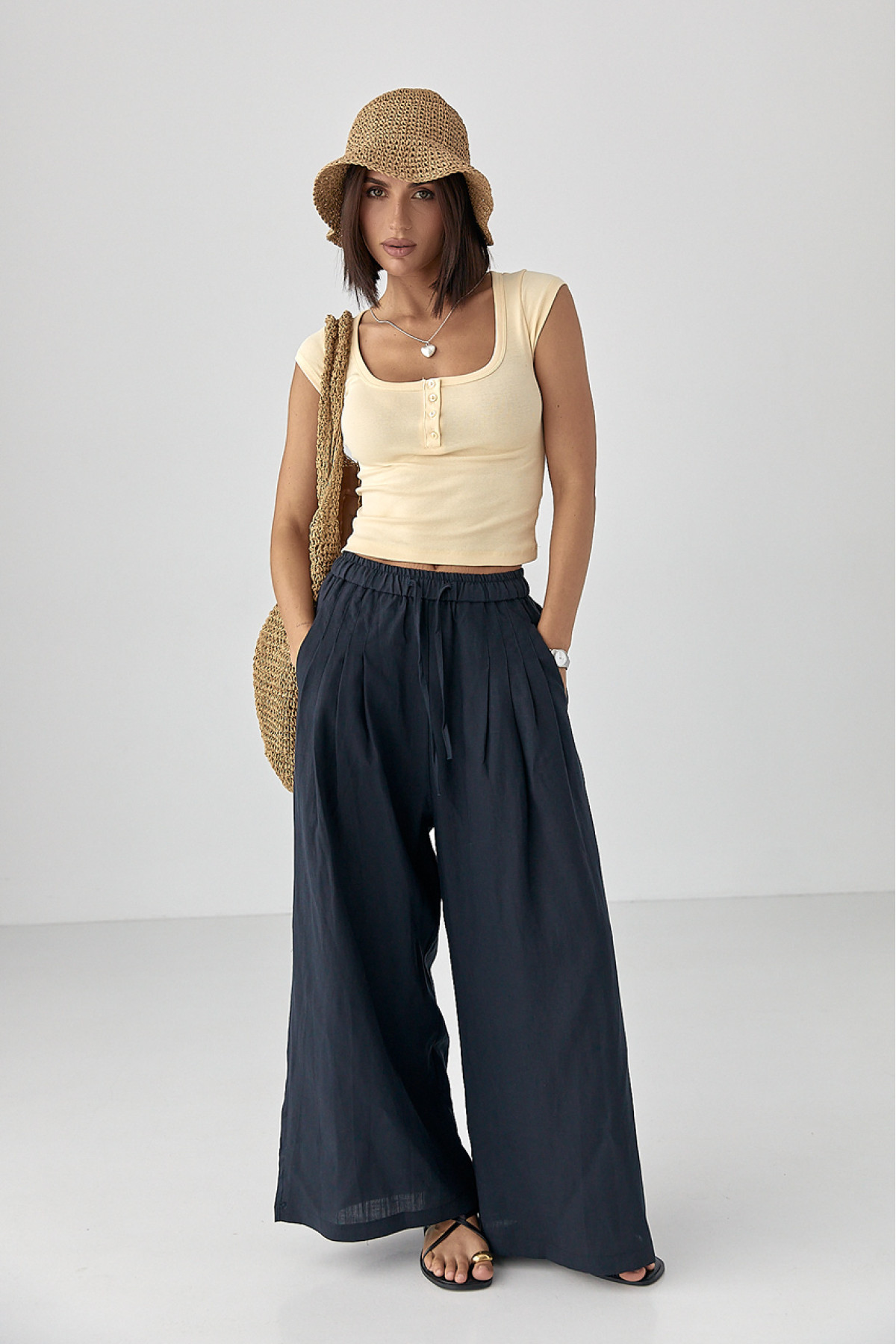 Приталена футболка на ґудзиках  лимонний колір