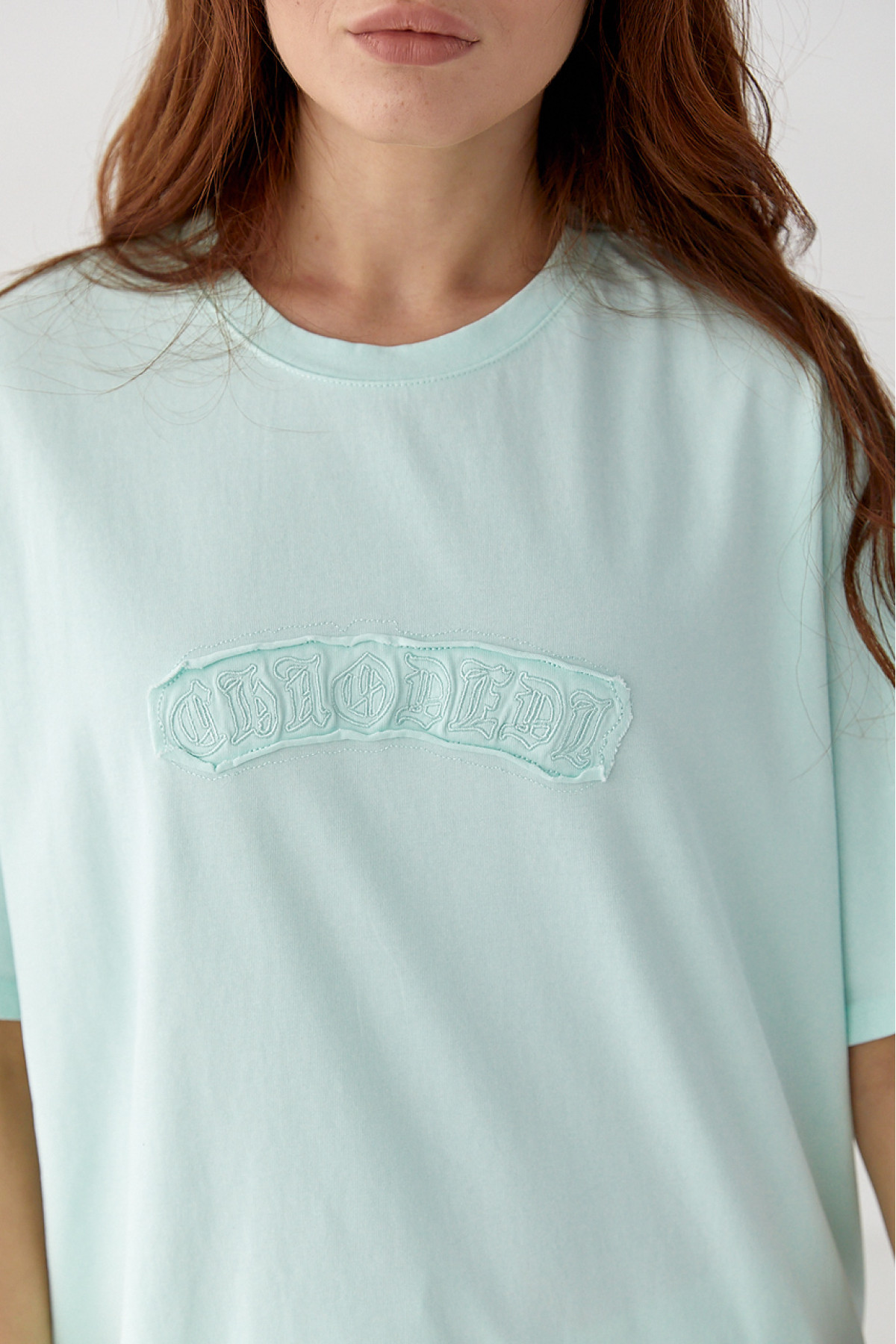 Футболка вільного крою з вишитим написом  бірюзовий колір