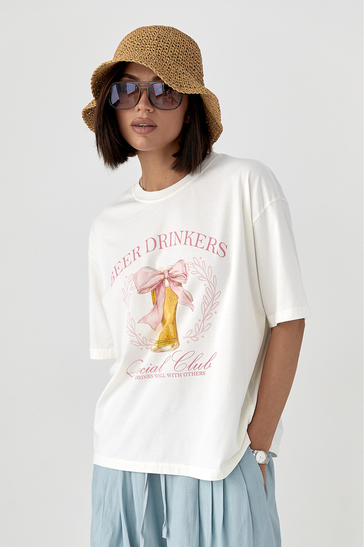 Футболка жіноча з принтом  молочний колір