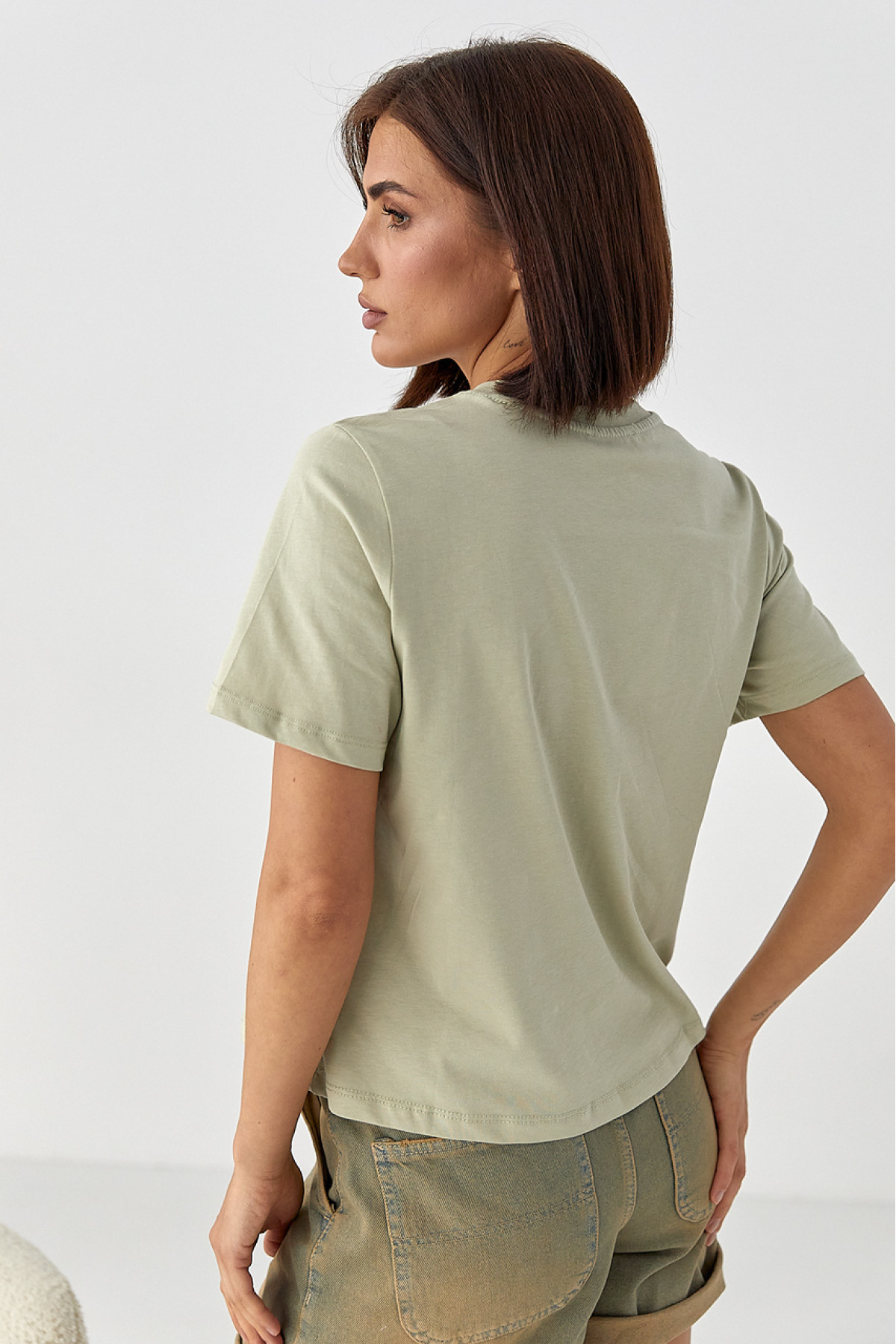 Футболка з об'ємним серцем  хакі колір