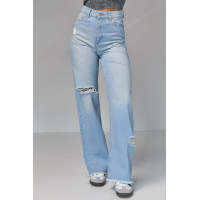Жіночі жіночі джинси з рваними елементами  блакитний колір
