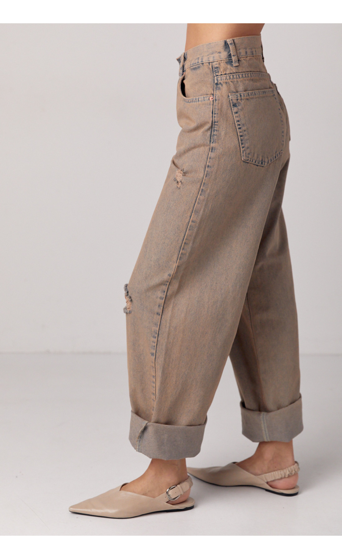 Джинси baggy з рваними елементами  кавовий колір