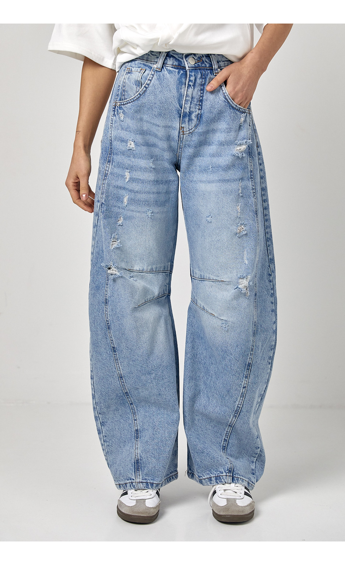 Джинси жіночі  Вaggy з рваним ефектом  джинс колір