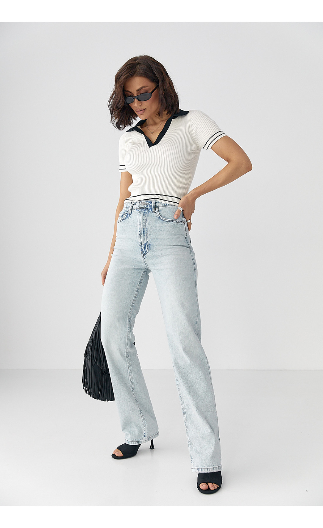 Прямі жіночі джинси з високою талією  блакитний колір