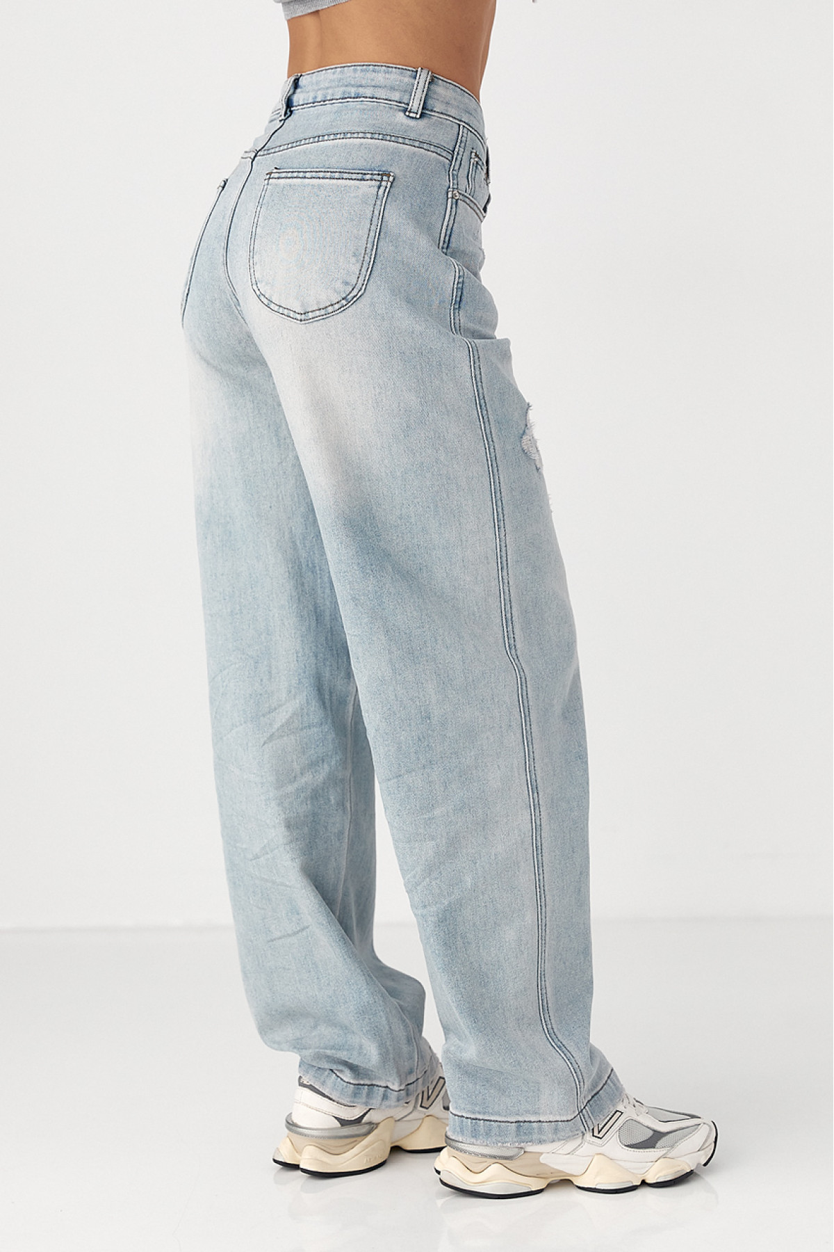 Джинси Baggy straight  із потертостями  блакитний колір