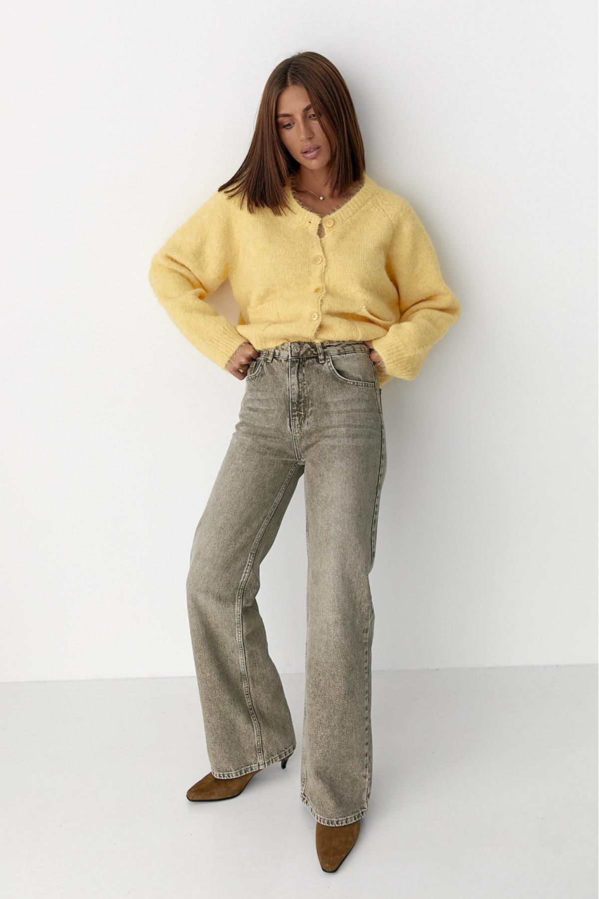 Широкі прямі жіночі джинси з високою посадкою  хакі колір