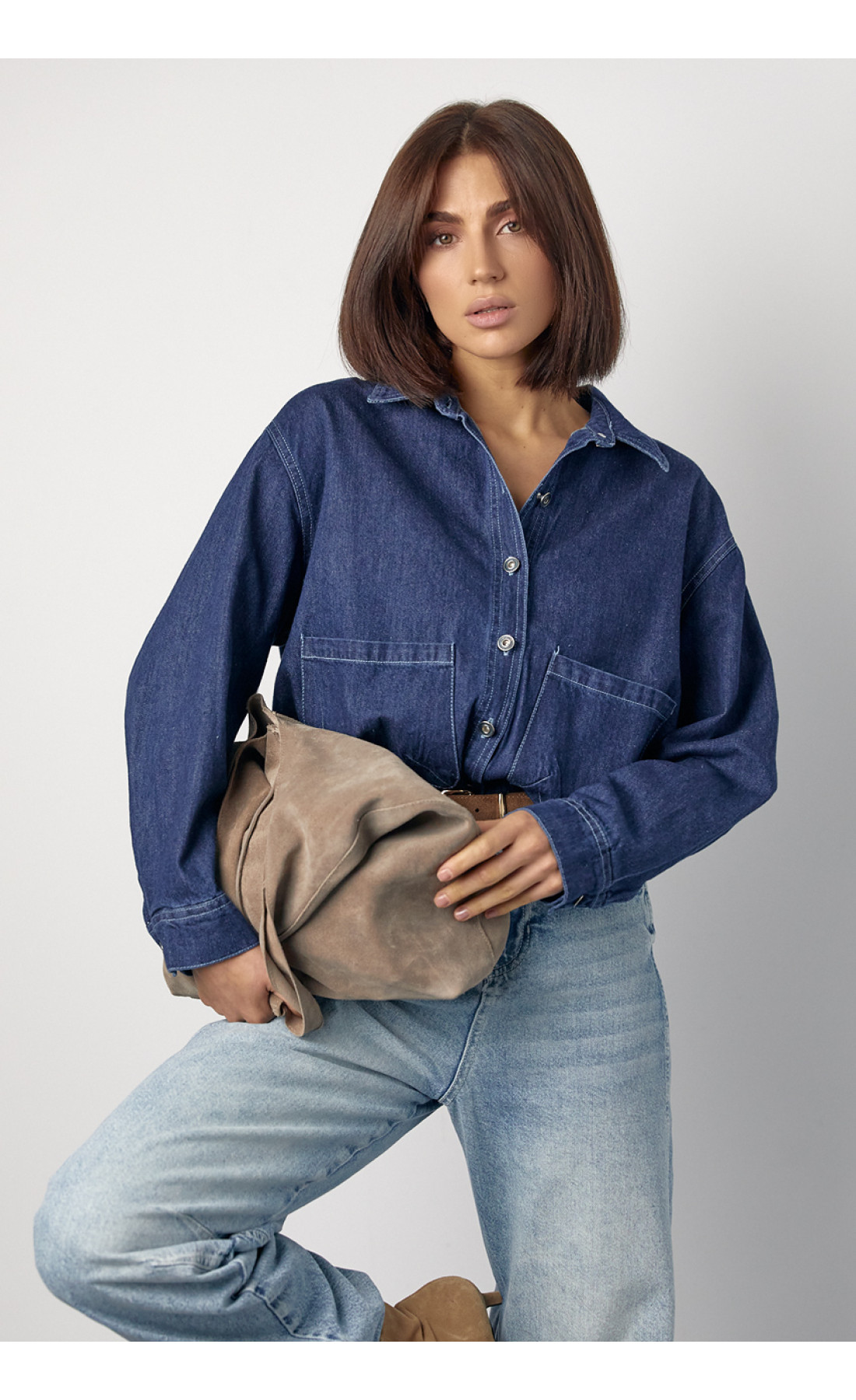 Джинсова сорочка з кишенями на металевих ґудзиках  темносиній колір