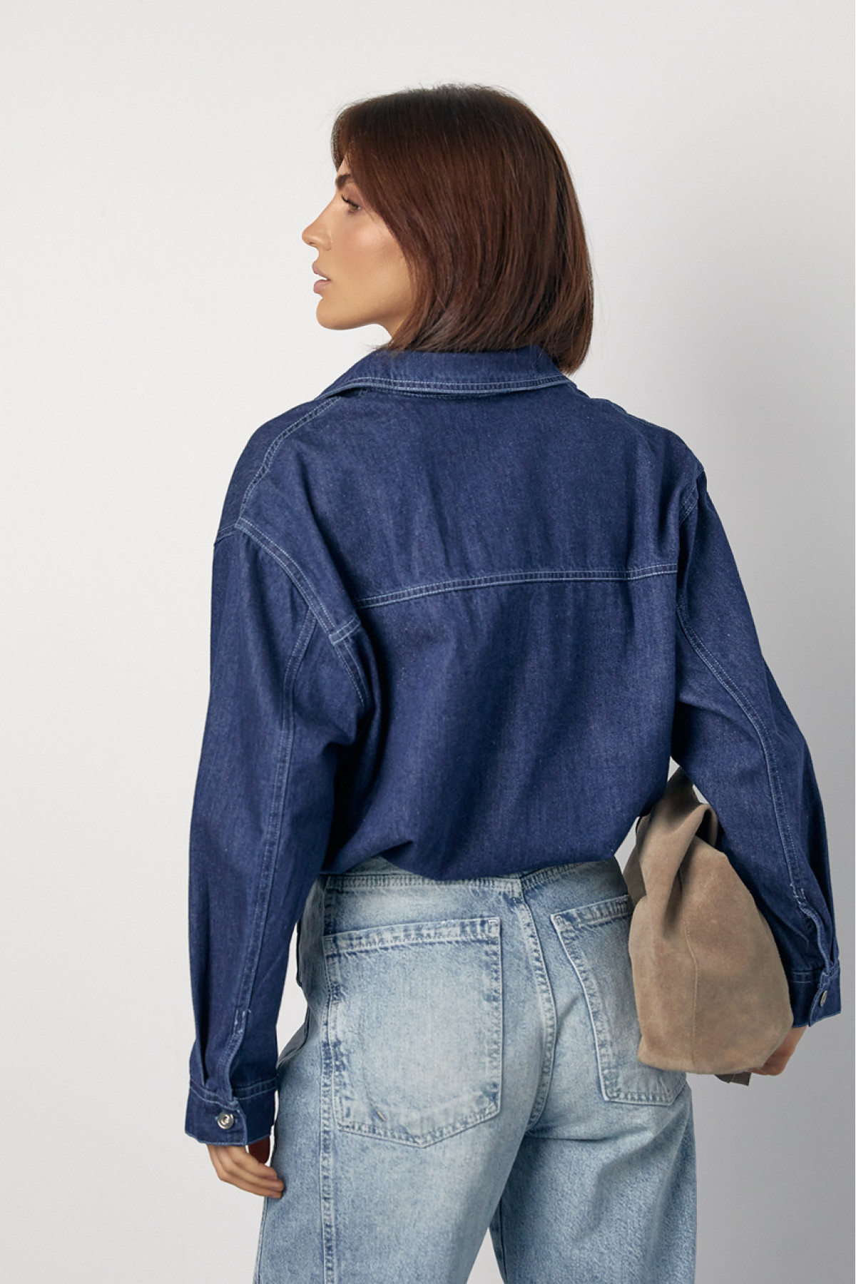 Джинсова сорочка з кишенями на металевих ґудзиках  темносиній колір