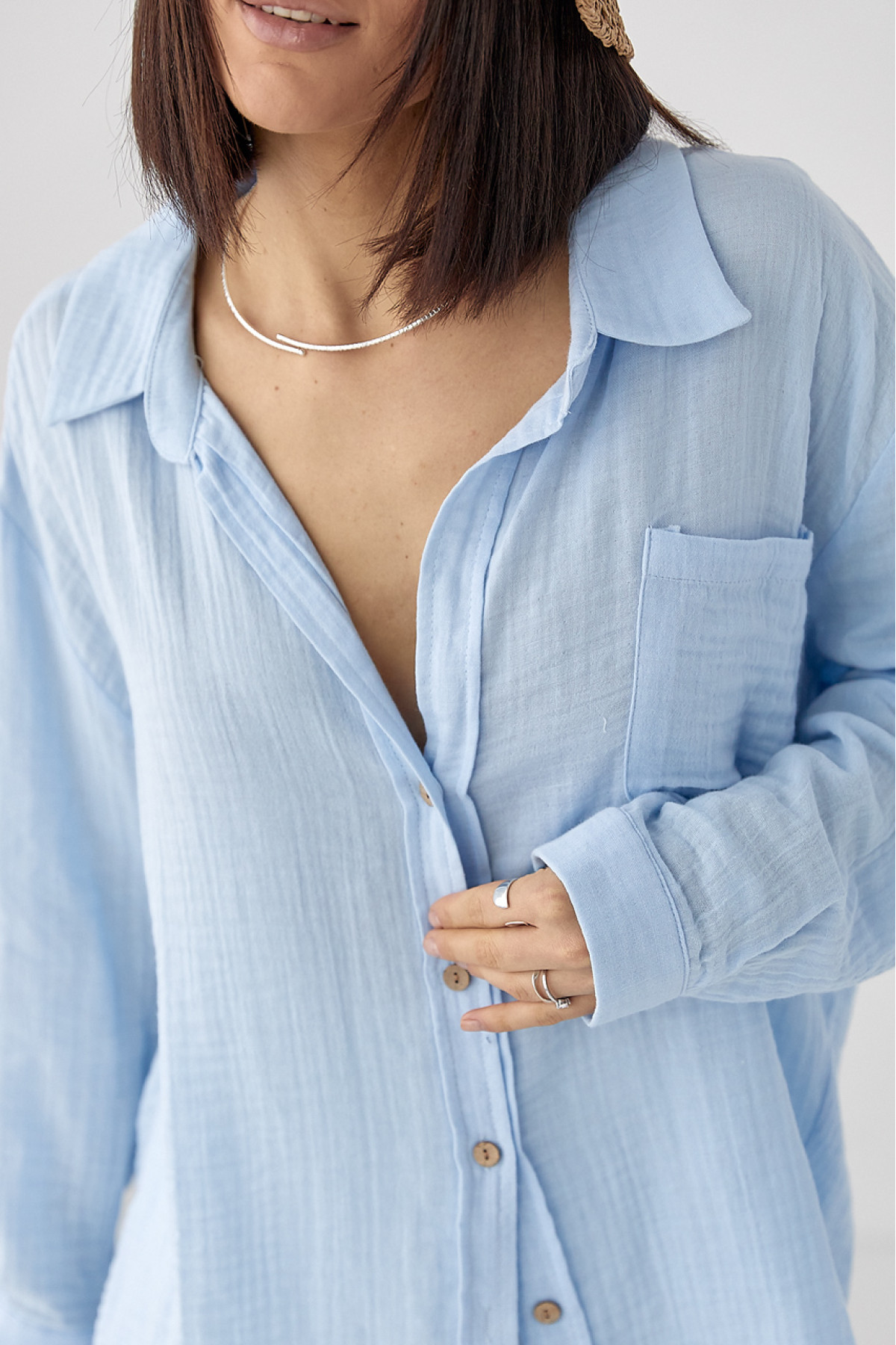 Муслінова сорочка на ґудзиках  блакитний колір
