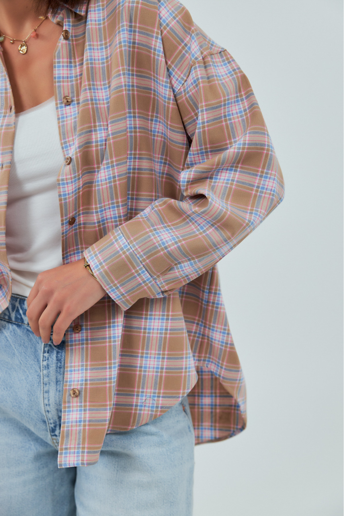 Сорочка в клітинку вільного крою  кавовий колір