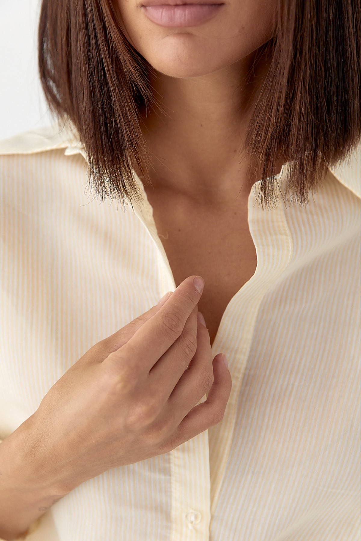 Напівпрозора сорочка в дрібну смужку  лимонний колір