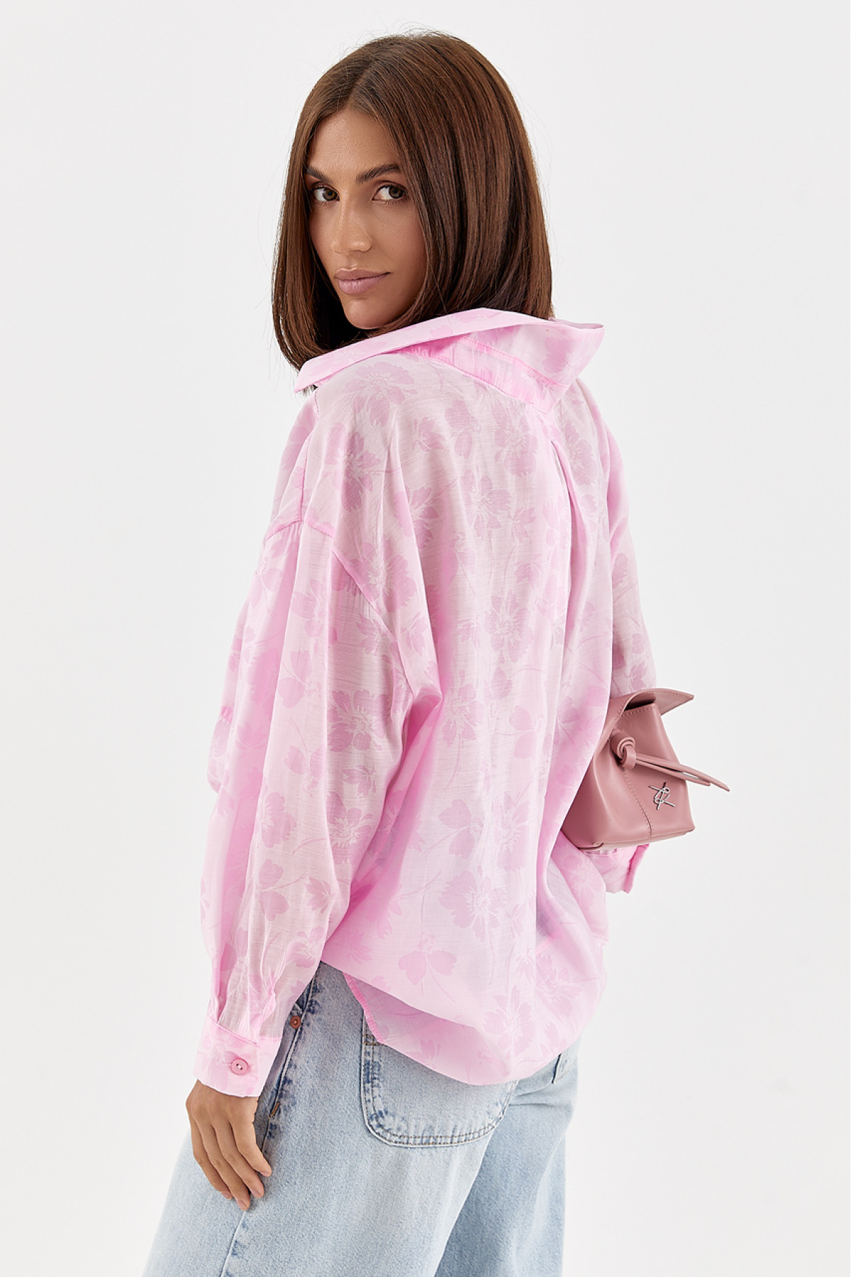 Бавовняна сорочка з квітковим принтом  рожевий колір