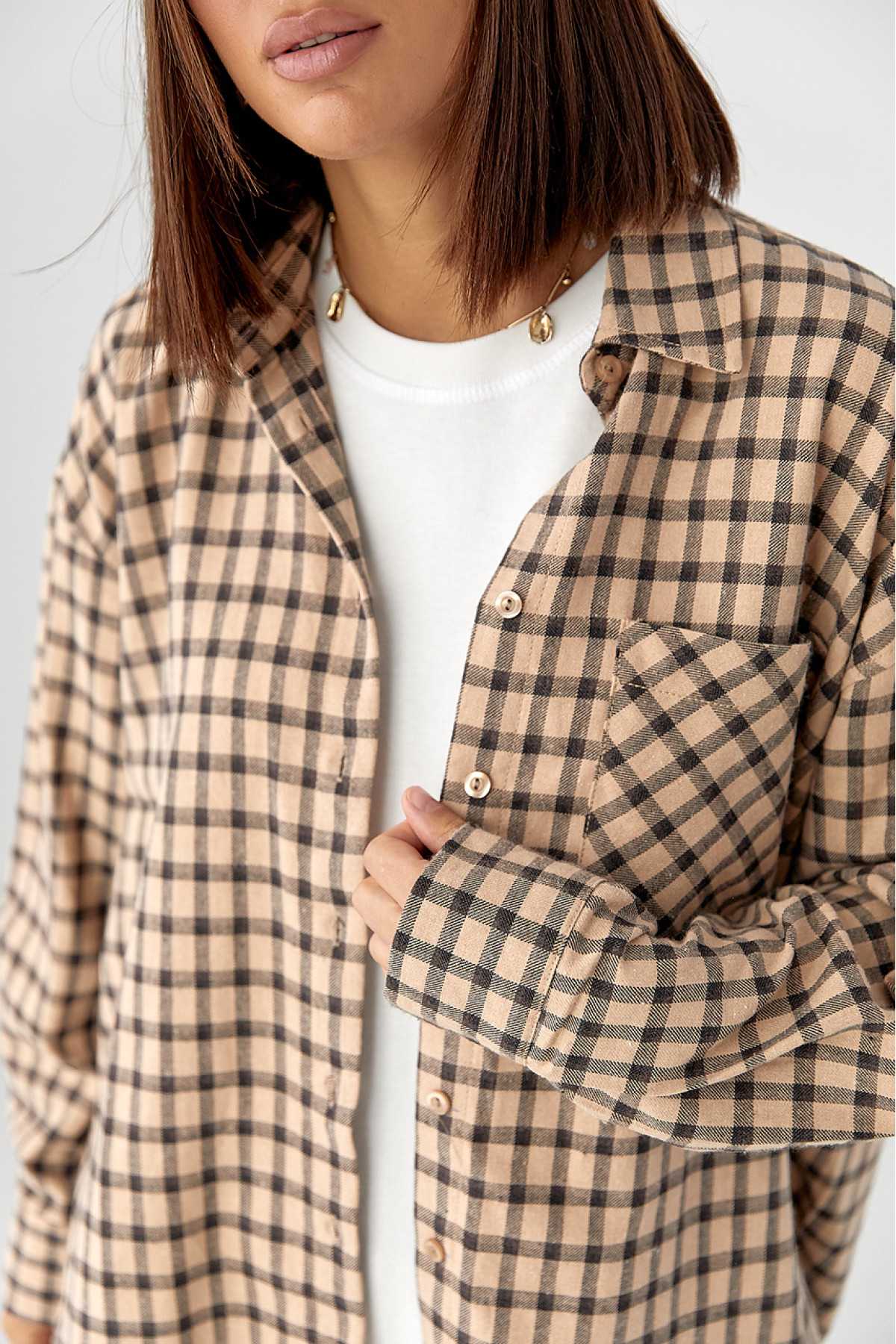 Сорочка в клітинку з накладною кишенею  кавовий колір