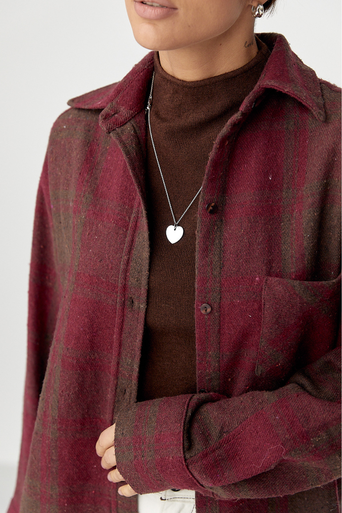 Тепла сорочка в клітинку з накладною кишенею  бордо колір