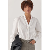 Класична сорочка з трояндами на ґудзиках  молочний колір