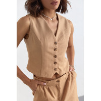 Жіночий брючний костюм із жилеткою  світлокоричневий колір