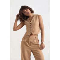 Жіночий брючний костюм із жилеткою  світлокоричневий колір