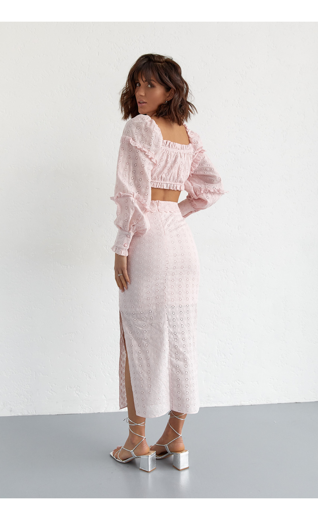 Літній спідничний костюм з болеро та спідницею з прошви  пудра колір