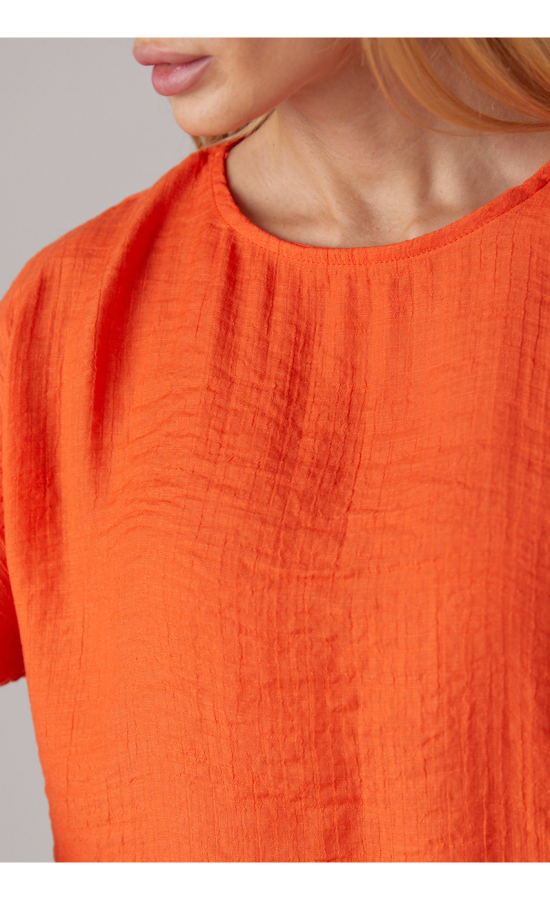 Літній костюм з брюками та футболкою  помаранчевий колір