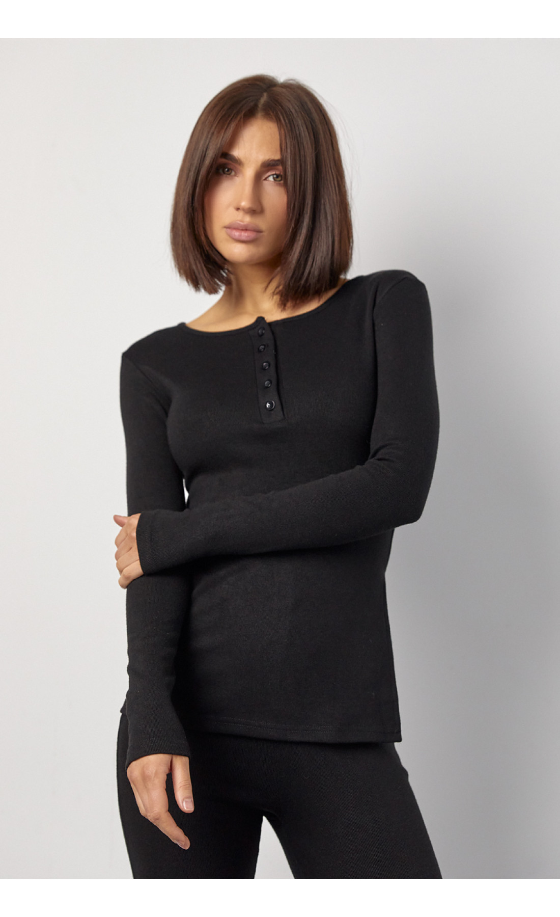 Костюм зі штанами кльош і кофтинкою на ґудзиках  чорний колір