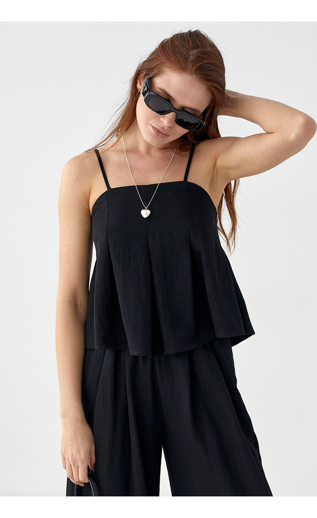 Літній костюм зі штанами та топом на бретелях  чорний колір