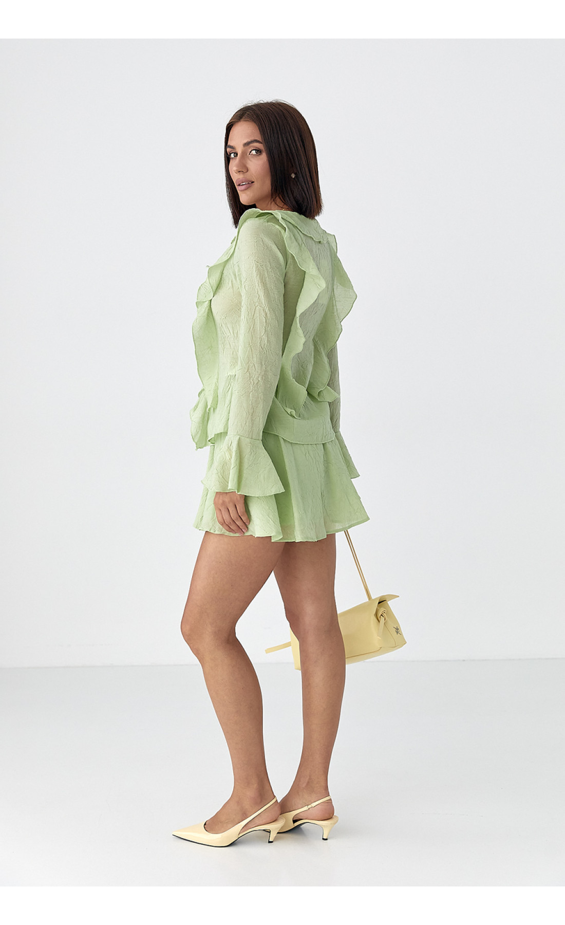 Літній костюм зі спідницею і блузою з рюшами  хакі колір