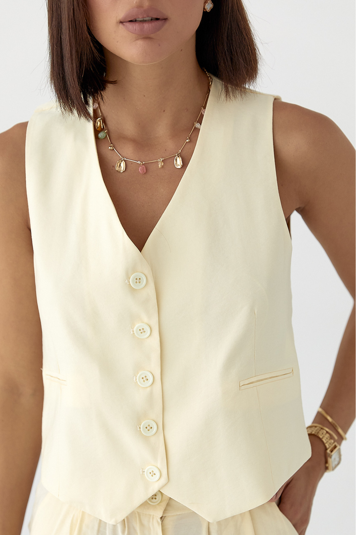 Літній брючний костюм із жилеткою  лимонний колір