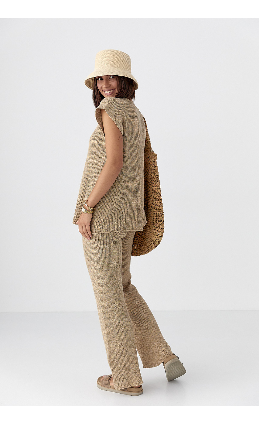 Літній в'язаний костюм із футболкою та штанами  меланж колір