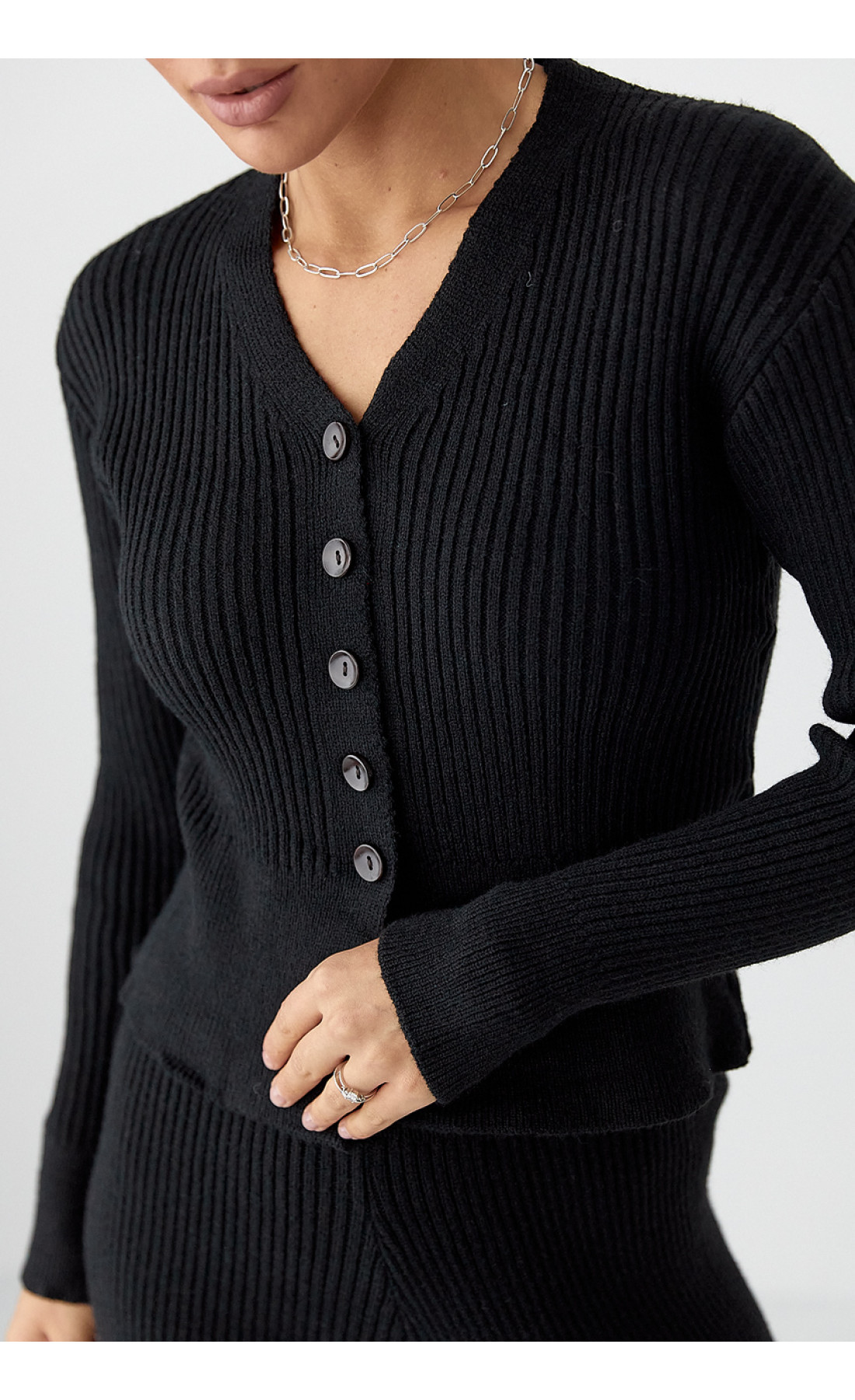 Трикотажний костюм у рубчик із кардиганом і штанами палаццо  чорний колір