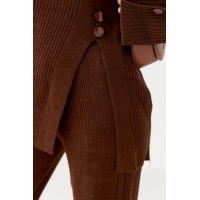 В'язаний костюм в рубчик вільною крою  коричневий колір