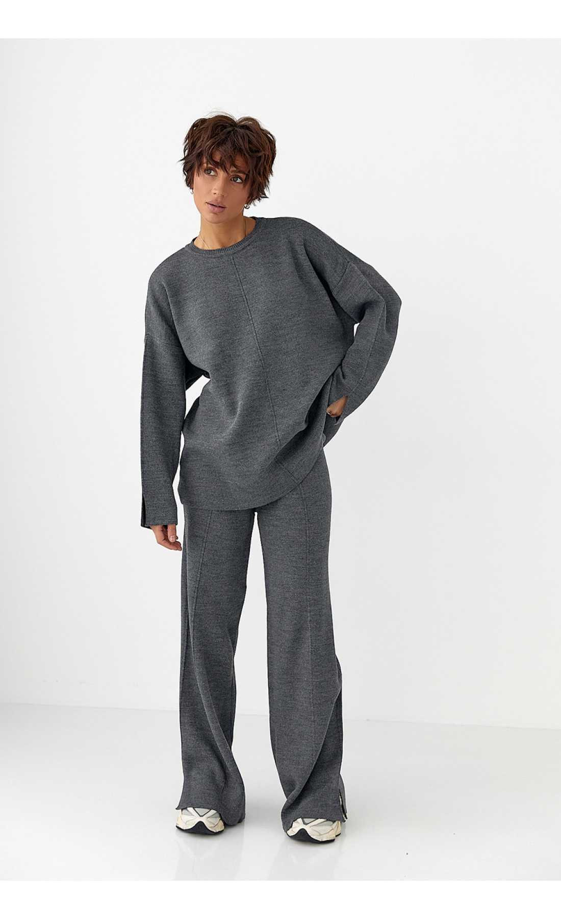 В'язаний костюм з вільною кофтою та широкими штанами  сірий колір