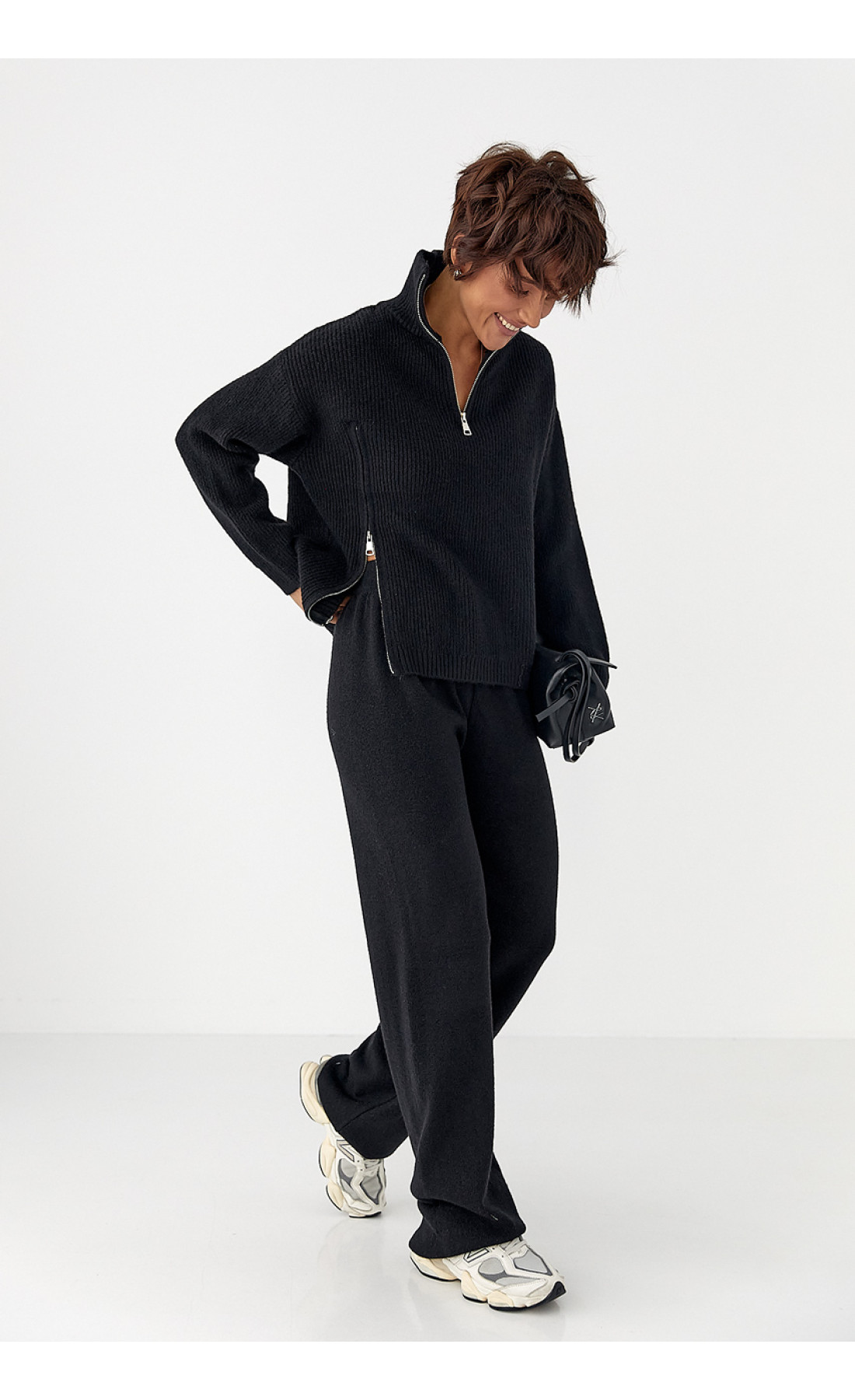В'язаний костюм зі светром із блискавками та прямими штанами  чорний колір