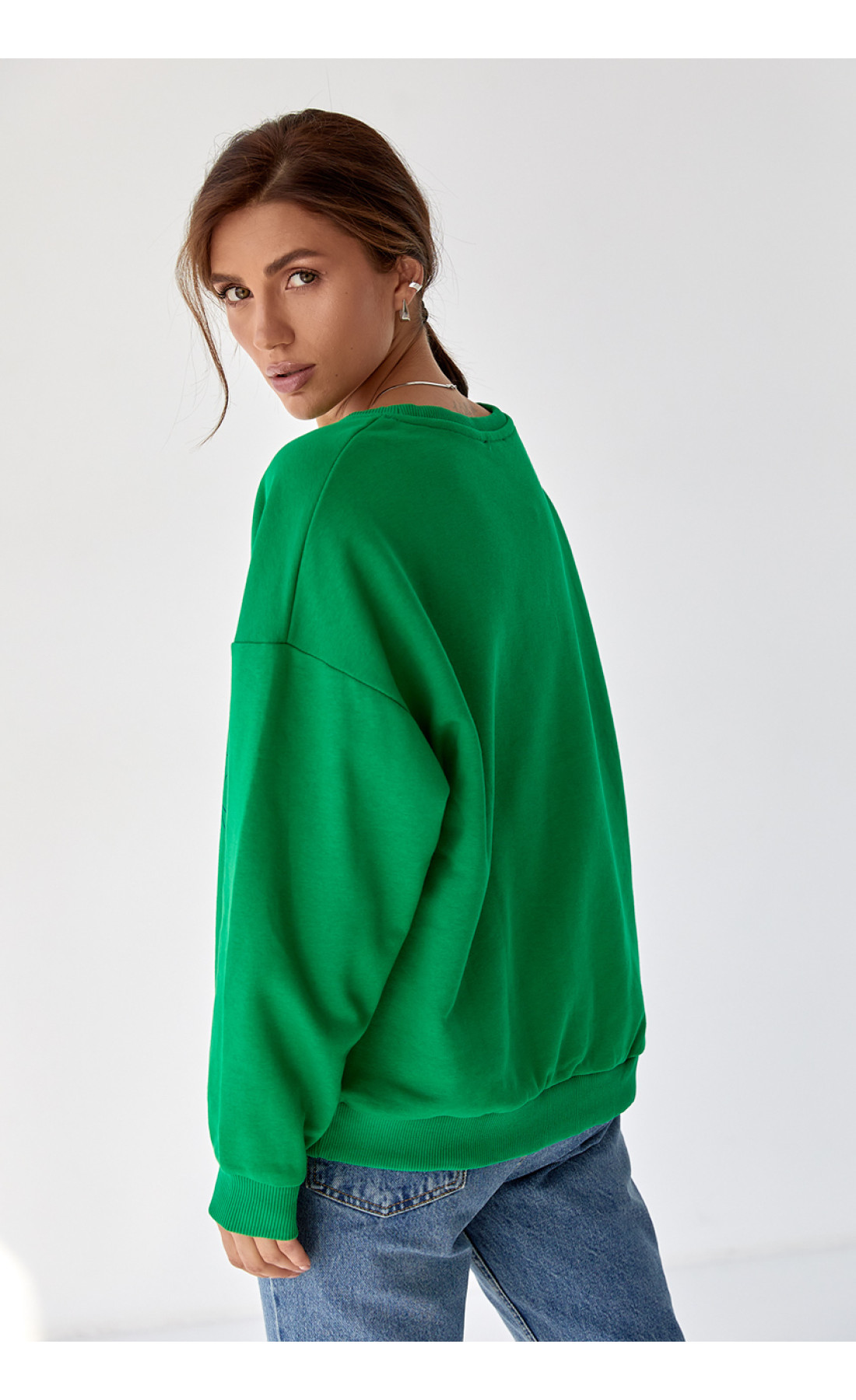 Жіночий трикотажний світшот з яскравим принтом  зелений колір