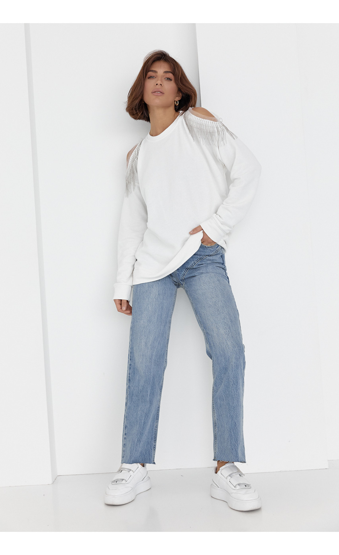 Жіноча кофта oversize з вирізами на плечах  молочний колір