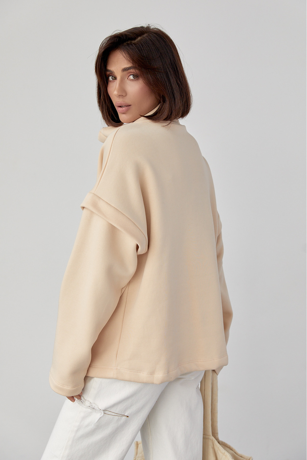 Теплий світшот із шнурівкою на горловині  бежевий колір