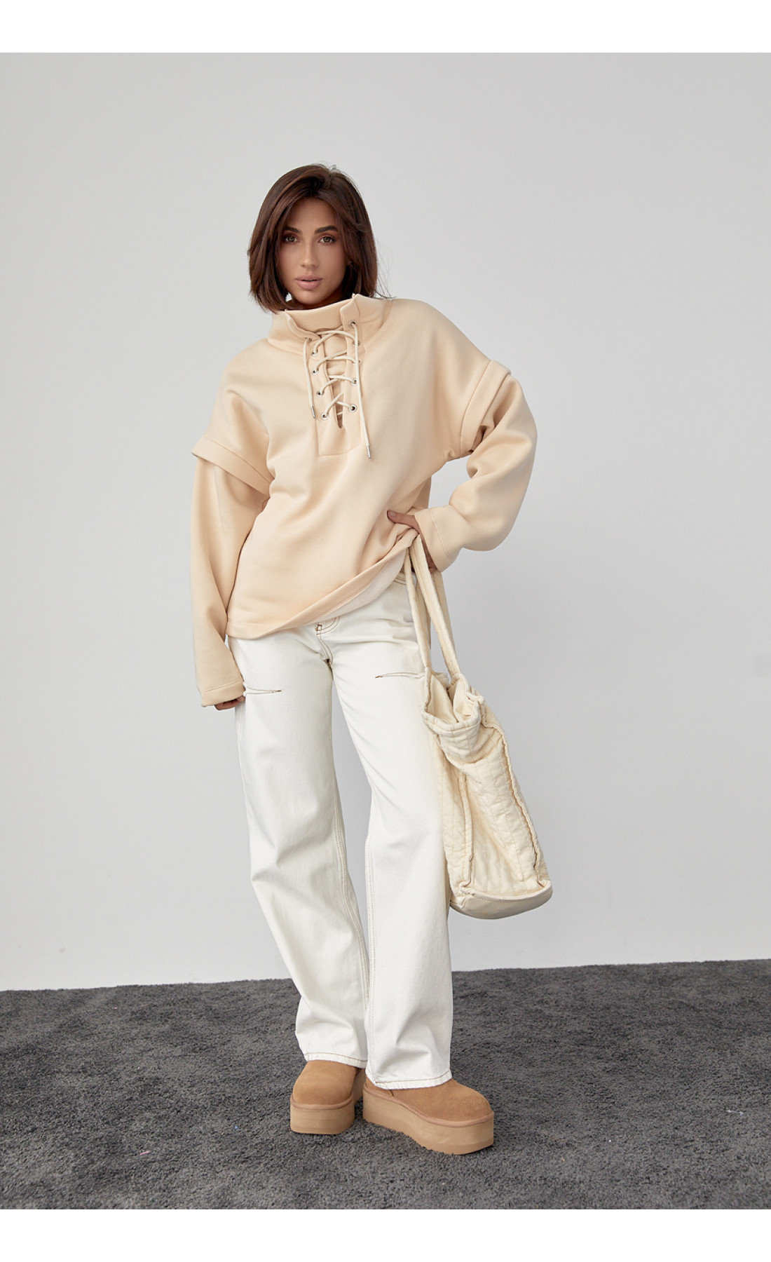 Теплий світшот із шнурівкою на горловині  бежевий колір