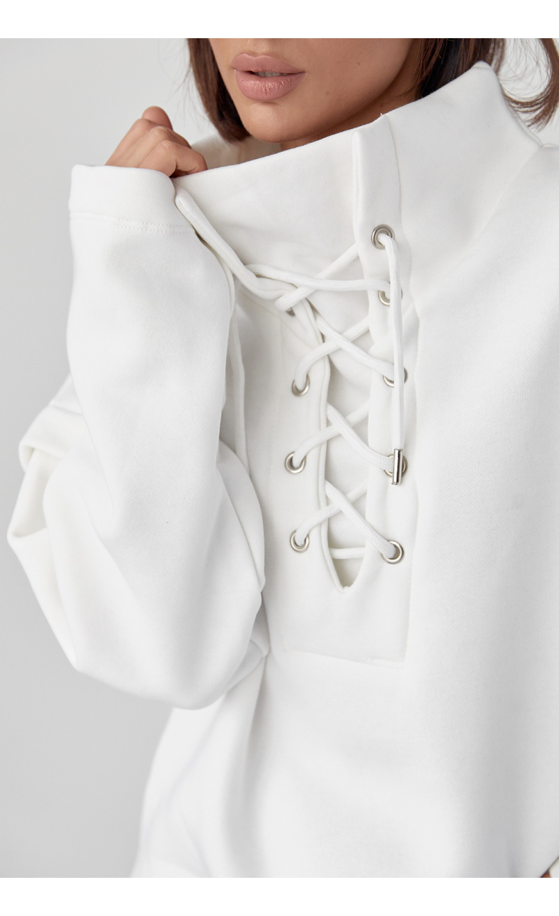 Теплий світшот із шнурівкою на горловині  молочний колір