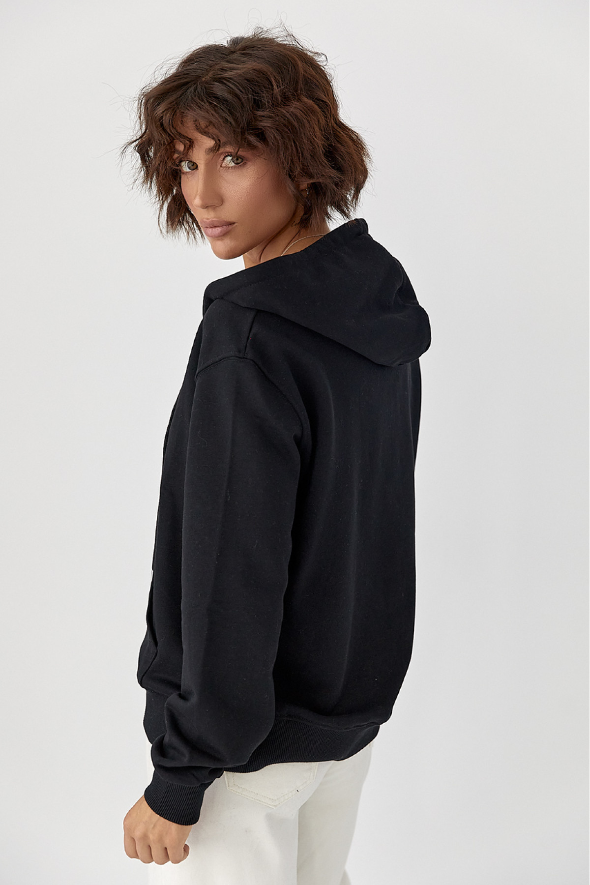 Жіноче худі на блискавці  чорний колір