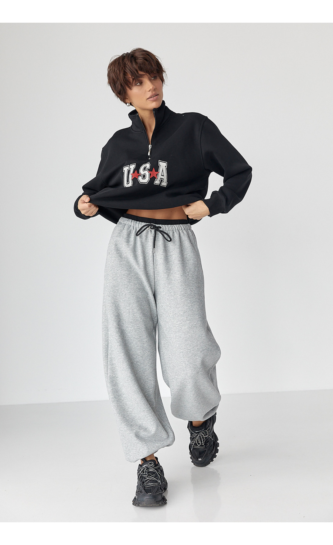 Теплий світшот з блискавкою на комірі  чорний колір