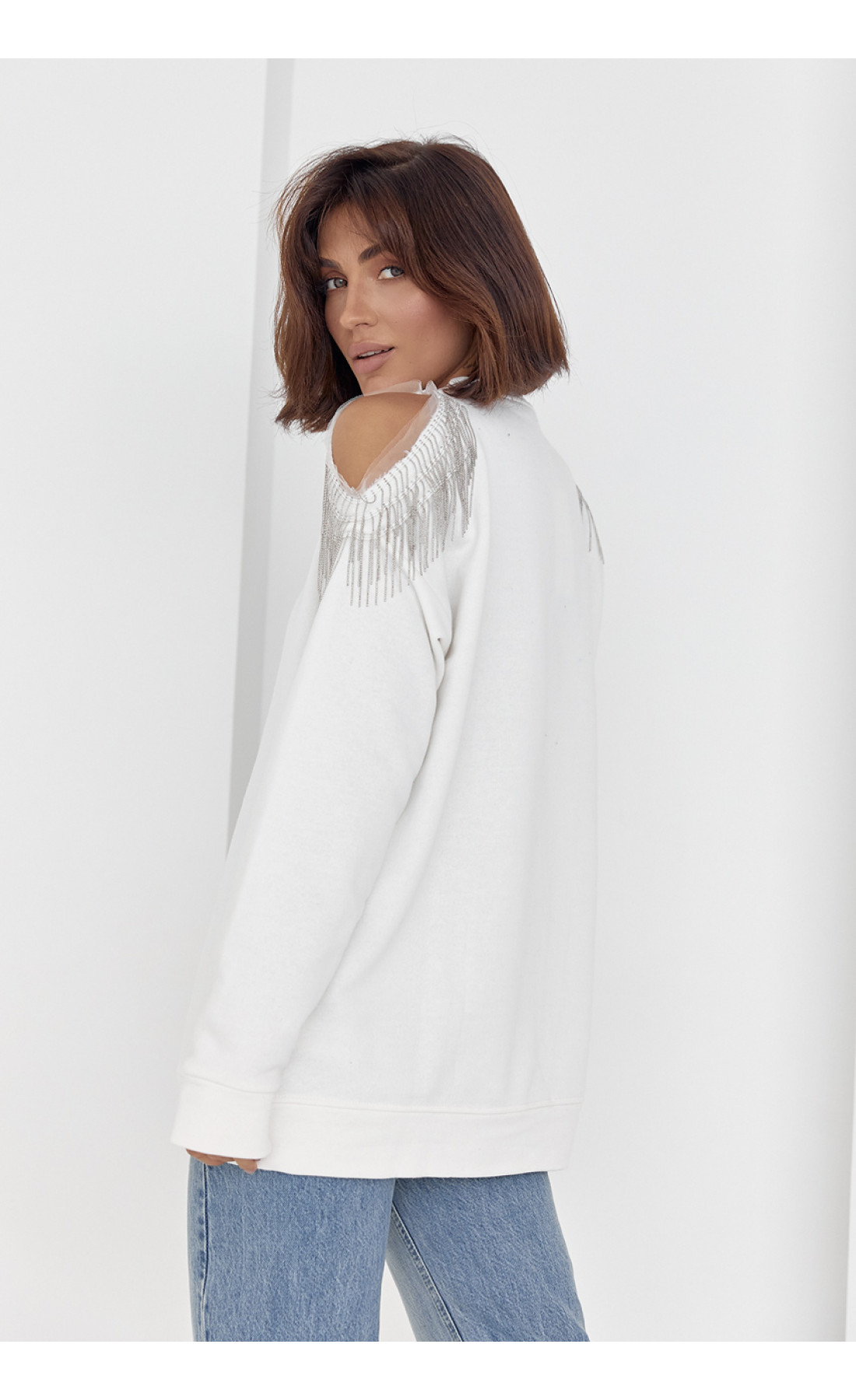 Жіноча кофта oversize з вирізами на плечах  молочний колір