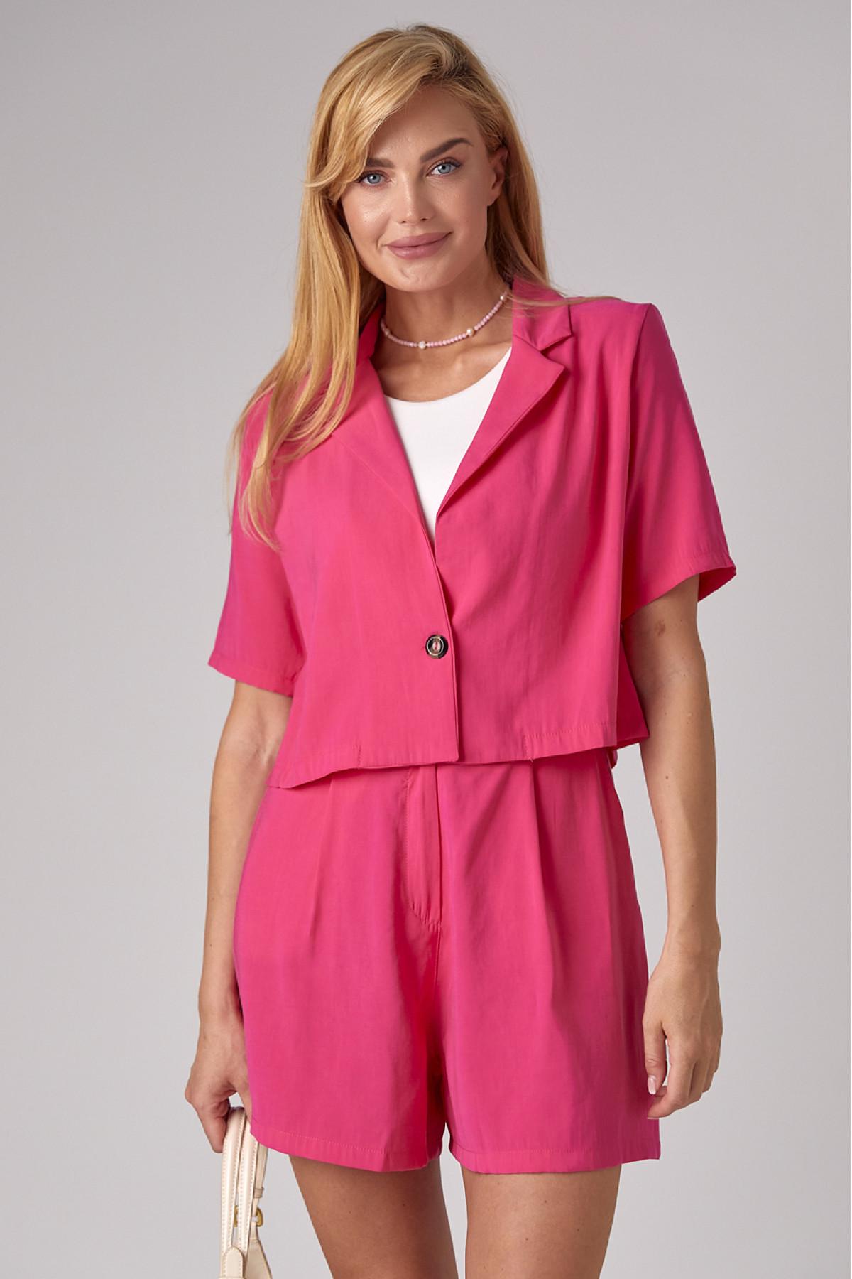 Літній жіночий костюм з жакетом та шортами  фуксія колір