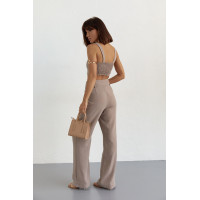 Жіночий бавовняний костюм із брюками та топом  кавовий колір