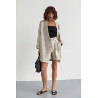 Жіночий костюм з подовженим піджаком та шортами  бежевий колір